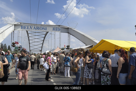 Szegedi Hídivásár-stock-foto