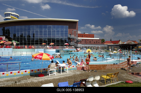 Szeged, Napfényfürdő Aquapolis-stock-foto