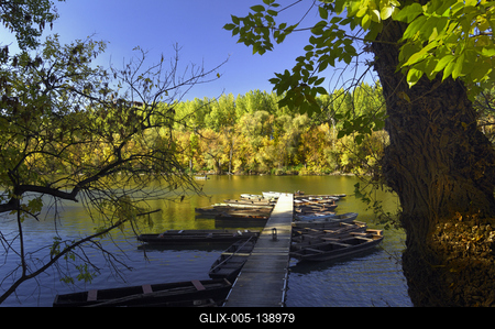A Holt-Tisza partja Mártélyon-stock-foto
