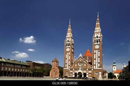 Szeged, Fogadalmi templom-stock-foto