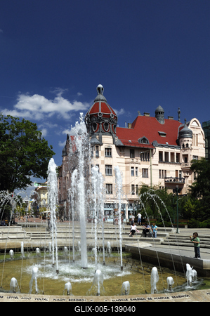 Szeged, zenélő szökőkút a Dugonics téren-stock-foto