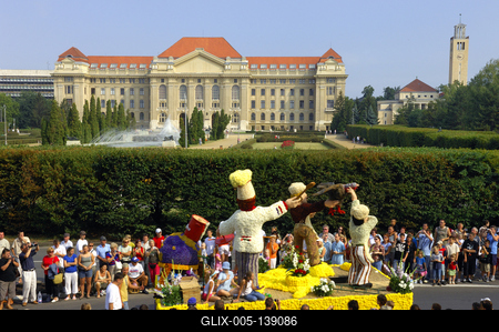 Virágkarnevál Debrecenben-stock-foto