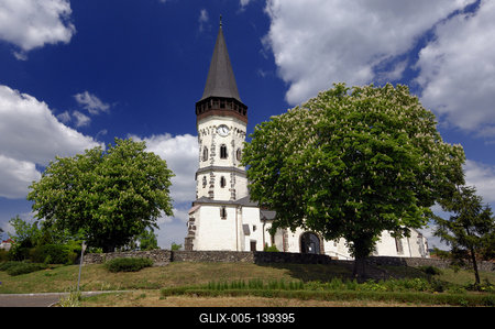 Gyöngyöspata, Római katolikus templom-stock-foto