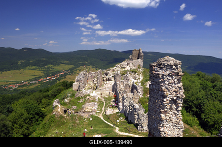 A Regéci vár romjai-stock-foto