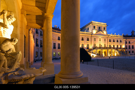 Fertőd, az Esterházy-kastély és parkja-stock-foto