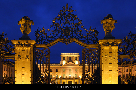 Fertőd, az Esterházy-kastély és parkja-stock-foto