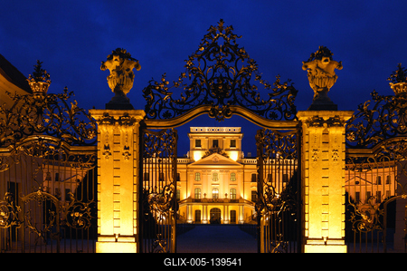Fertőd, az Esterházy-kastély és parkja-stock-foto