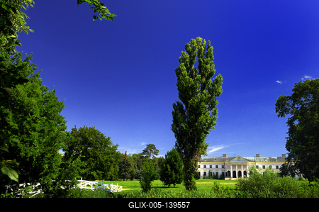 Seregélyes, Zichy–Hadik-kastély-stock-foto