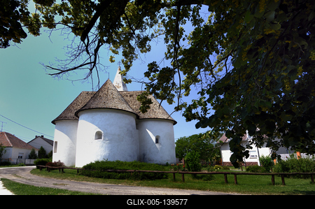 Rábaszentmiklós, Szent Miklós körkápolna-stock-foto