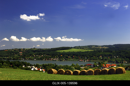 Az Orfűi-tó látképe-stock-foto