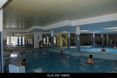 Komló - Sikonda, wellness-szálló és élményfürdő-stock-foto