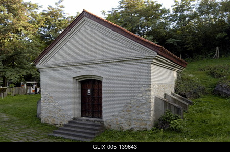 Mithras-szentély Fertőrákos határában-stock-foto