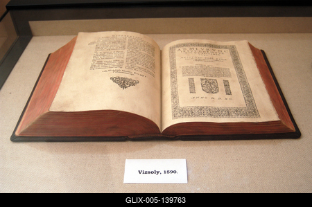 A Vizsolyi Biblia a Református templomban-stock-foto