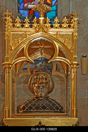 Győr, Szent László-herma a győri bazilikában-stock-foto