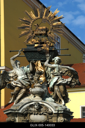 Győr, Frigyláda-szobor a Gutenberg téren-stock-foto