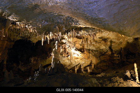 Az Aggteleki-cseppkőbarlang-stock-foto