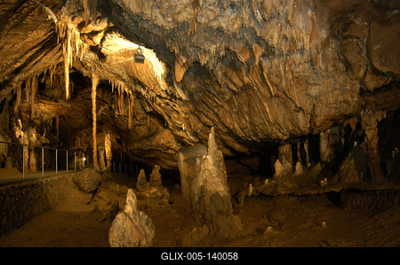 Az Aggteleki-cseppkőbarlang-stock-foto