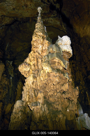 Az Aggteleki-cseppkőbarlang-stock-foto