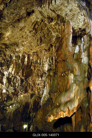 Az Aggteleki-cseppkőbarlang-stock-foto