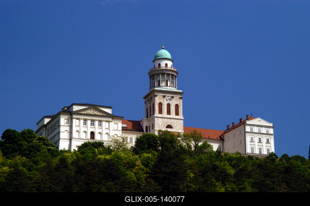 A Pannonhalmi Bencés Főapátság látképe-stock-foto