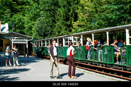 Lillafüredi Állami Erdei Vasút-stock-foto