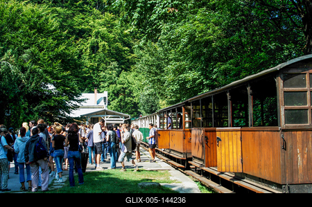 Lillafüredi Állami Erdei Vasút-stock-foto