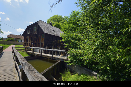 A 18. században épült túristvándi vízimalom ma is mûködõ ipartörténeti mûemlék-stock-foto