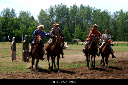 Lovasbemutató Ópusztaszeren-stock-foto