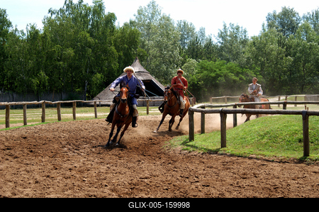 Lovasbemutató Ópusztaszeren-stock-foto