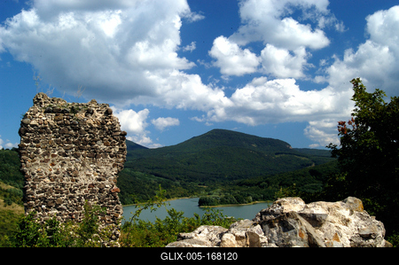 A hasznosi víztározó a Mátra- alján Pásztó határában-stock-foto