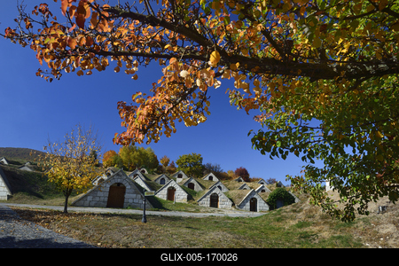 Hercegkúti védett pincesor Tokaj hegyalján-stock-foto