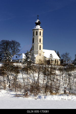 Cserhátsurány mûemlék templom-stock-foto