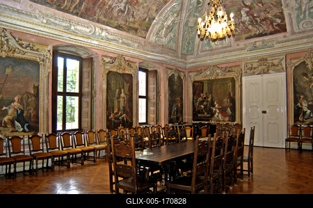 A Sárvári Nádasdy vár lovagterme-stock-foto