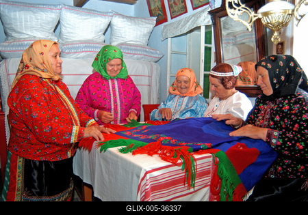 Tájház, Boldog-stock-foto