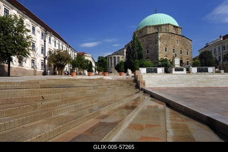 Pécs, Széchenyi tér - Dzsámi-stock-foto