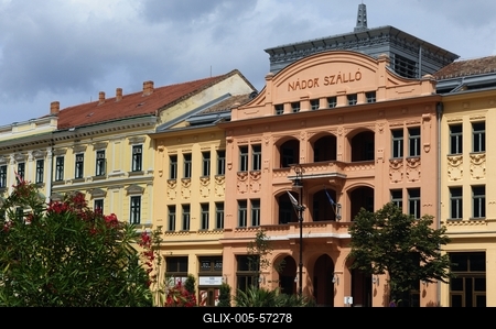 Pécs, Széchenyi tér - Nádor szálló-stock-foto