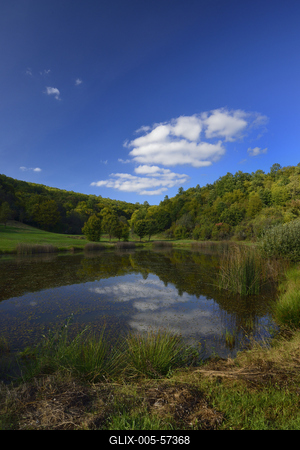 Vörös-tó, Jósvafő-stock-foto