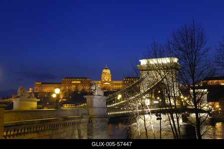 Budapest, Széchenyi lánchíd-stock-foto