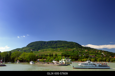 A Badacsony és a Balaton.-stock-foto