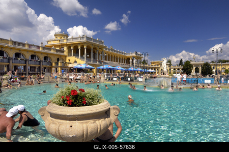 Budapest - Széchenyi gyógyfürdő-stock-foto