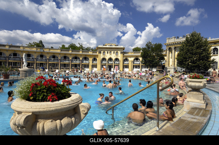 Budapest - Széchenyi gyógyfürdő-stock-foto