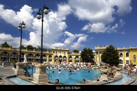 Budapest - Széchenyi gyógyfürdő-stock-foto