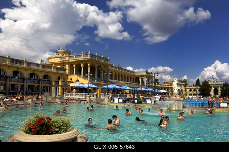 Budapest - Széchenyi gyógyfürdő-stock-foto