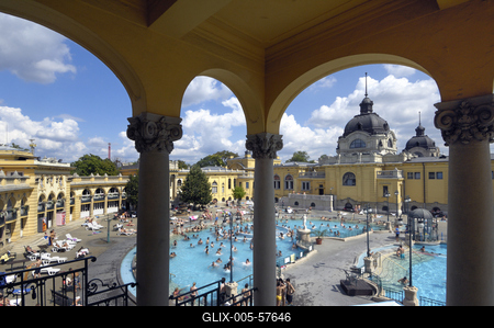 Budapest - Széchenyi gyógyfürdő-stock-foto