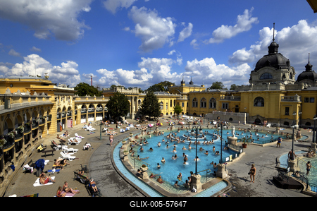 Budapest - Széchenyi gyógyfürdő-stock-foto