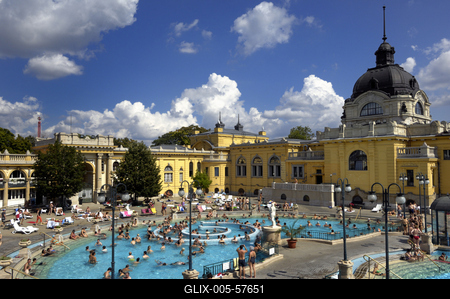 Budapest - Széchenyi gyógyfürdő-stock-foto