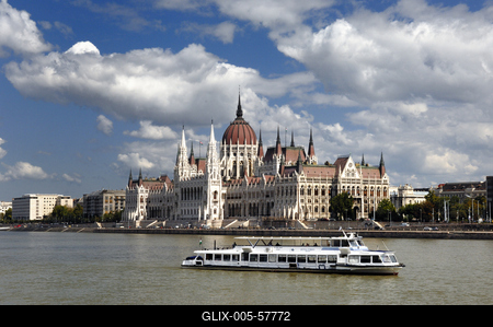 Budapest, az Országház (Parlament)-stock-foto