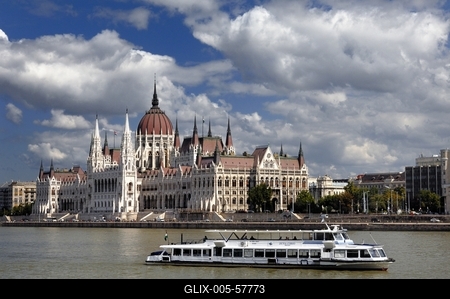 Budapest, az Országház (Parlament)-stock-foto
