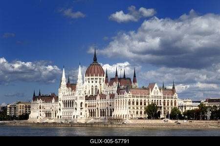 Budapest, az Országház (Parlament)-stock-foto