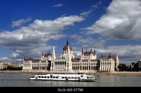 Budapest, az Országház (Parlament)-stock-foto